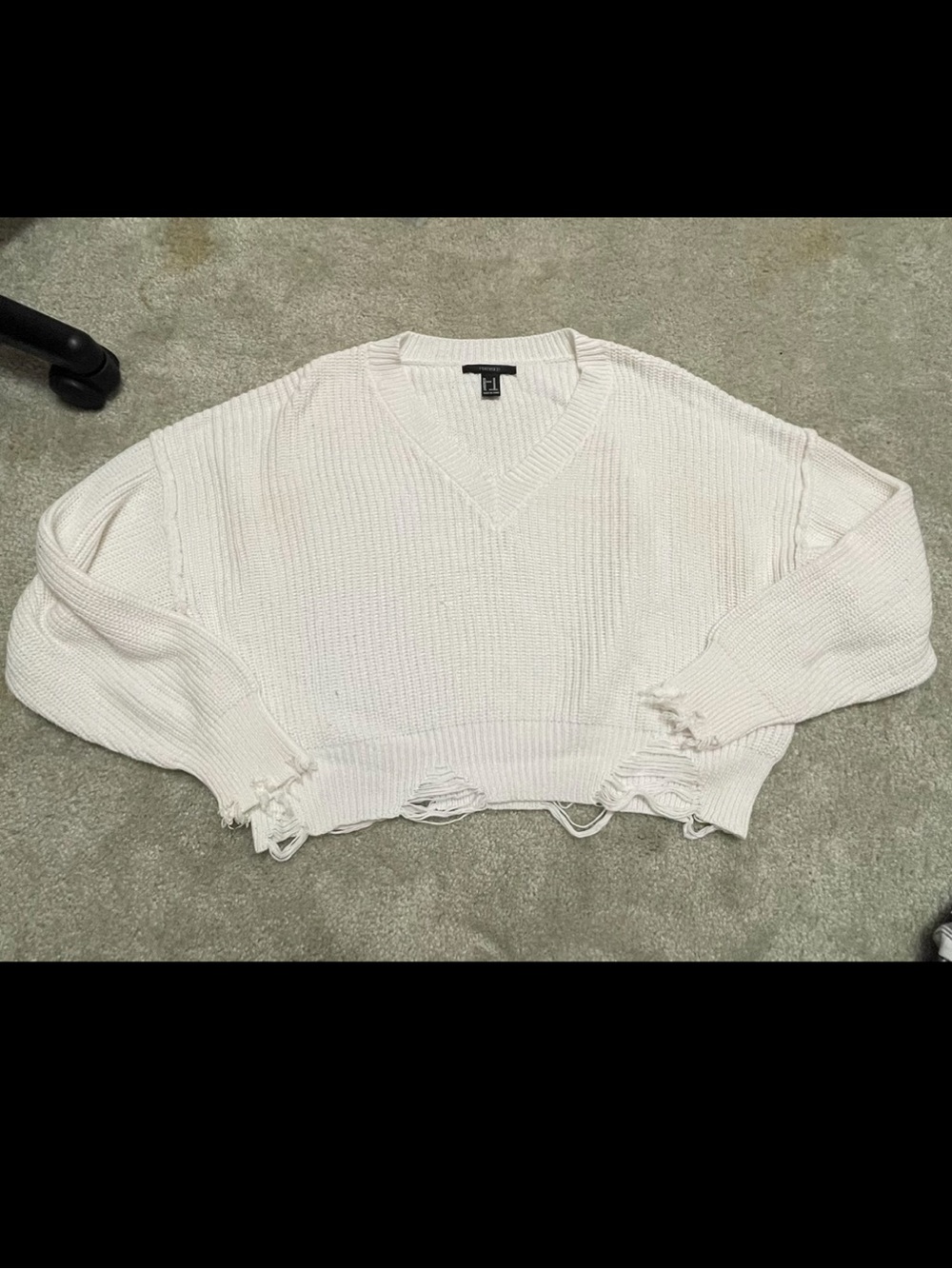 Forever 21 White Distressed V-Neck Women's Sweater Blouse